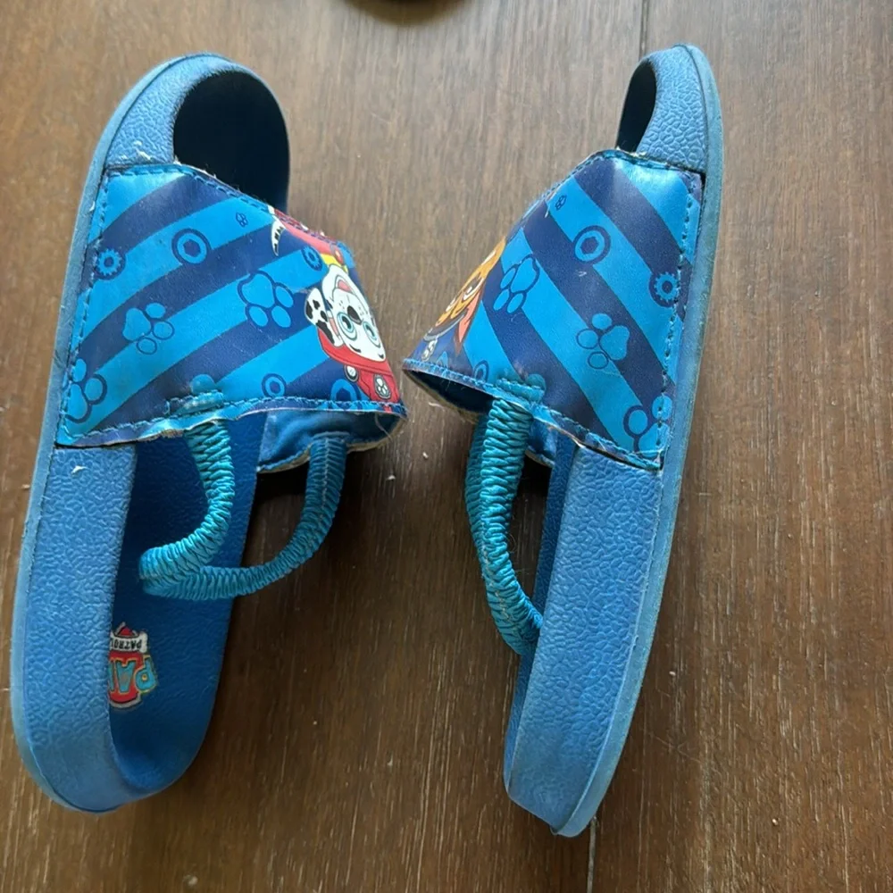 Sz 9-10,11, 13 Sandals Bundle Marvel Spider Man, Captain America. Paw Patrol